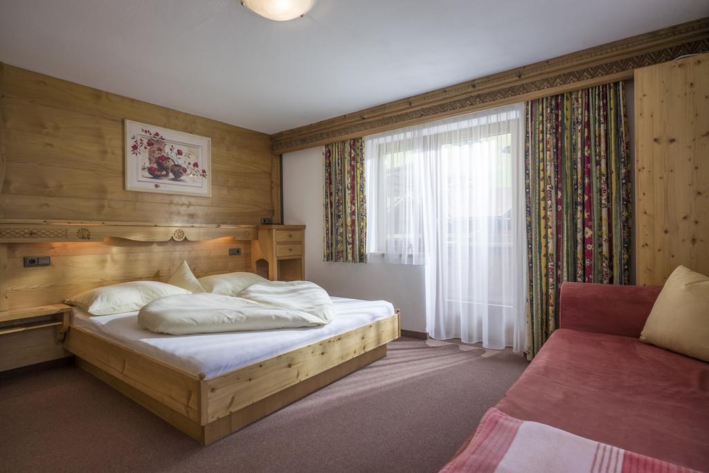 Apartment,410884563:JPEG